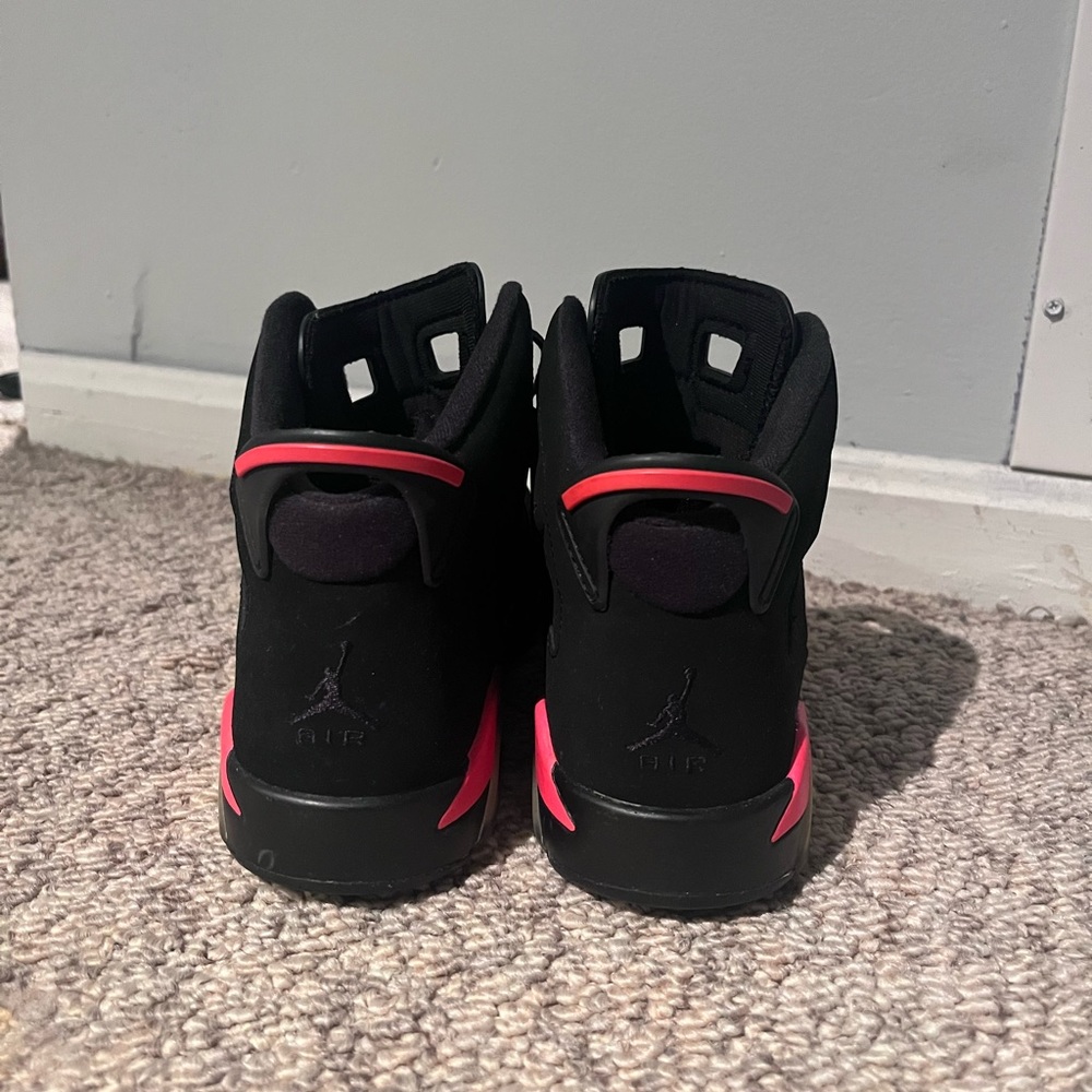 Air Jordan 6 "Infrared" - Picture 3 of 4